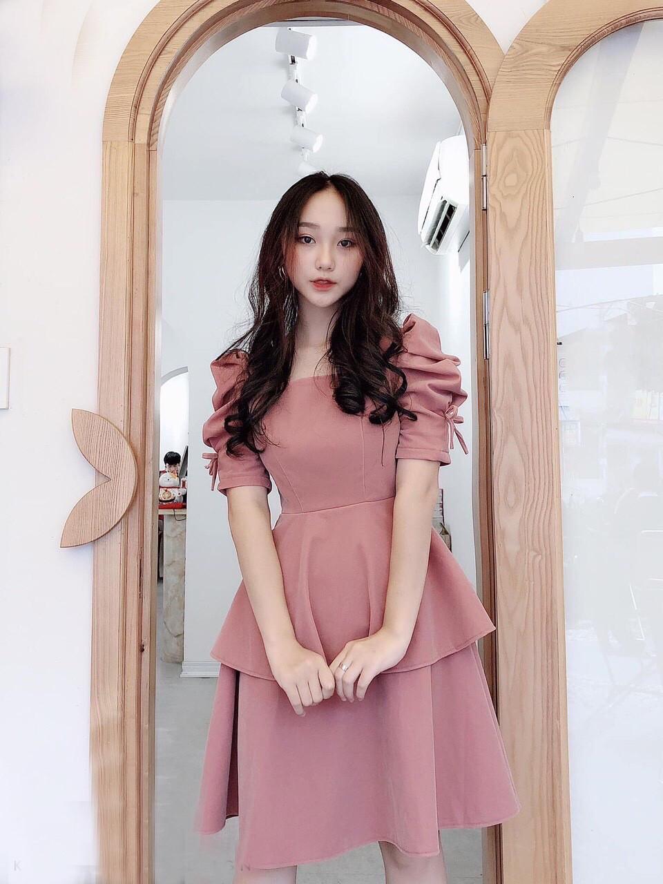 ĐẦM XÒE 2 TÀNG CỔ VUÔNG TAY PHỒNG NHẸ SIZE 45KG ĐẾN 70KG