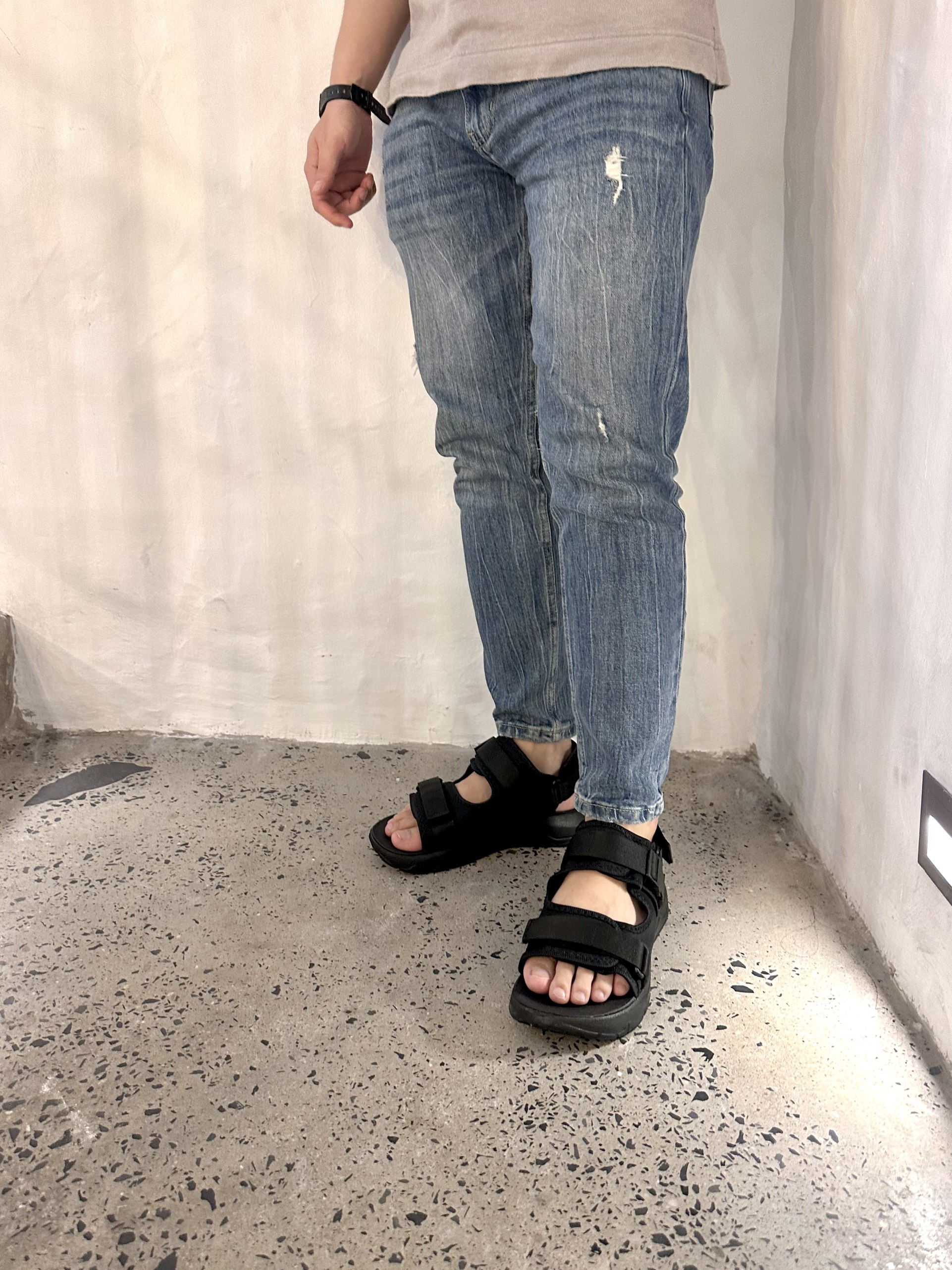 Giày Sandal Nam Nữ Unisex The BiLy Quai Ngang Dây Dù Đế IP Siêu Êm Nhẹ Màu Đen- BL07 Đen