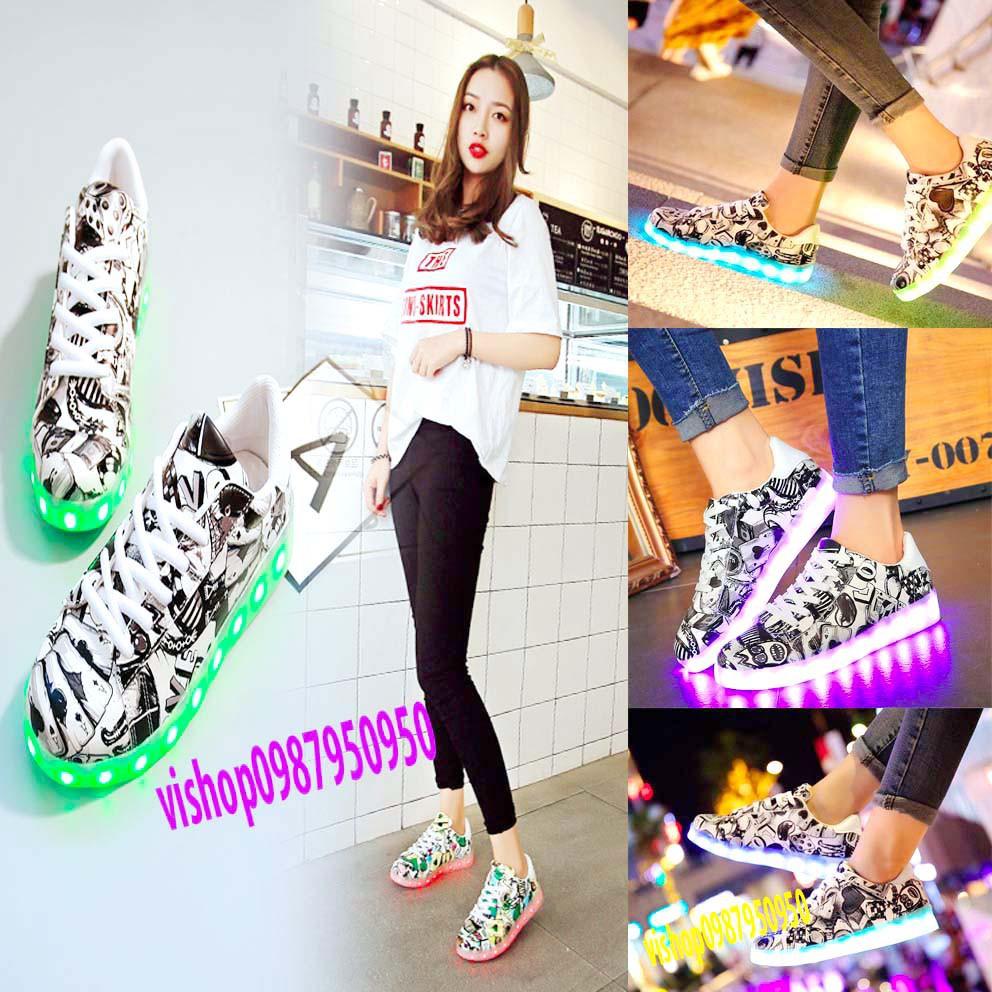 Giày Họa Tiết Lá Bài Phát Sáng 7 Màu cực đẹp phong cách Hàn Quốc