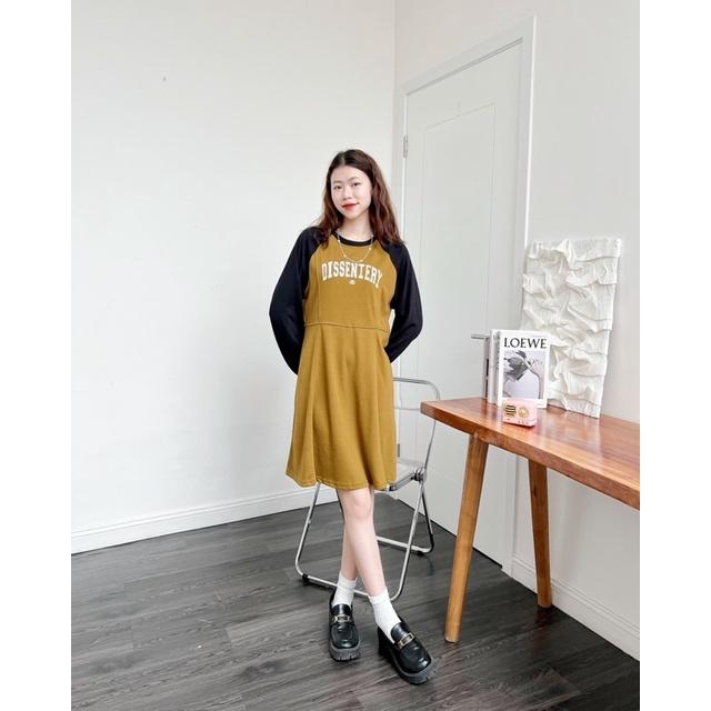 Váy phông nữ dài tay phối đen chữ ngực disseniery v238304 germe
