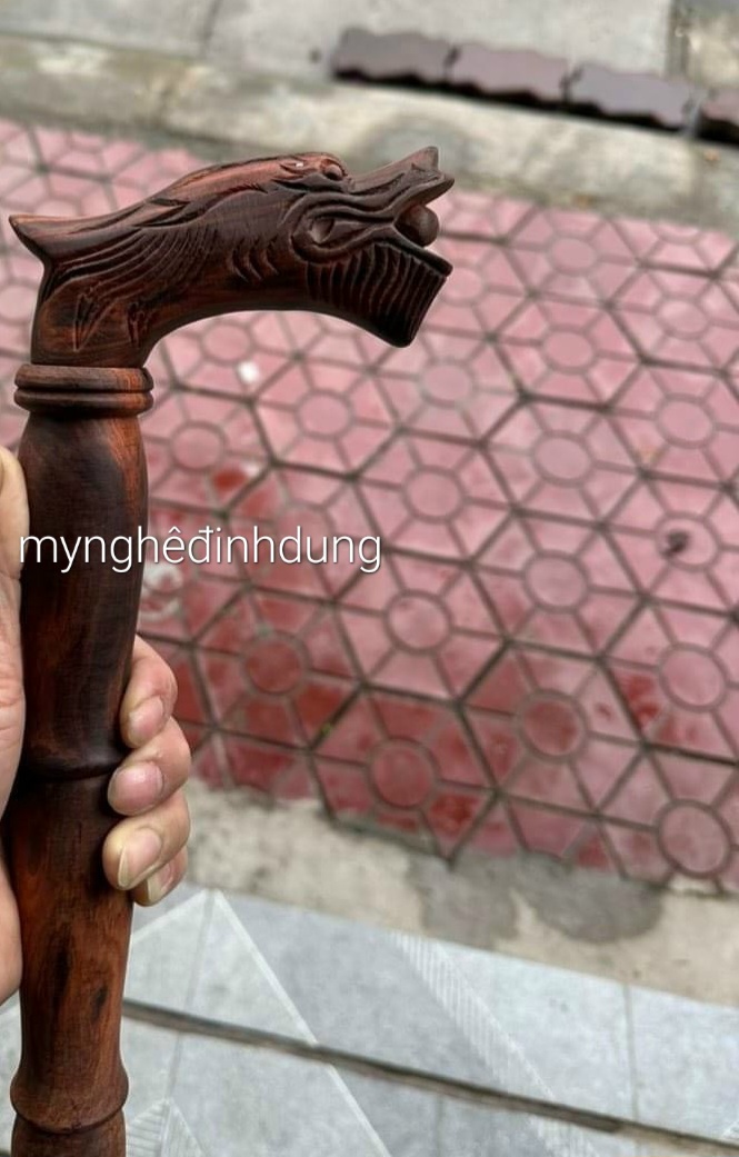 Gậy batong dành cho người già bằng gỗ trắc đỏ đen kt 90×13×3cm
