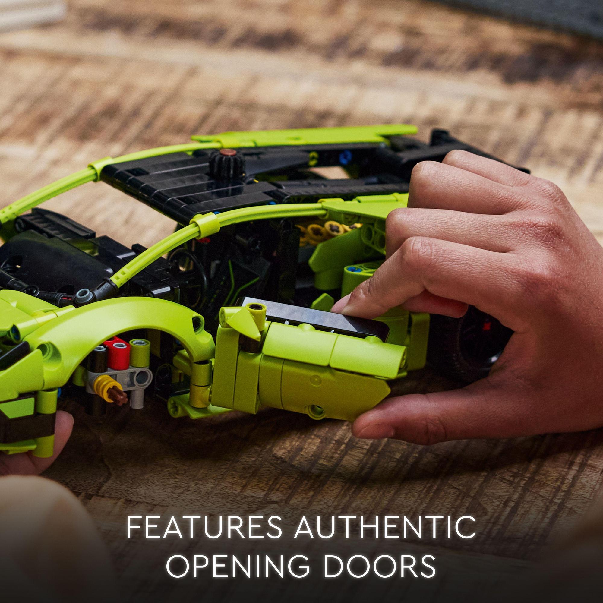 LEGO Technic 42161 Đồ chơi lắp ráp Siêu Xe Lamborghini Huracán Tecnica