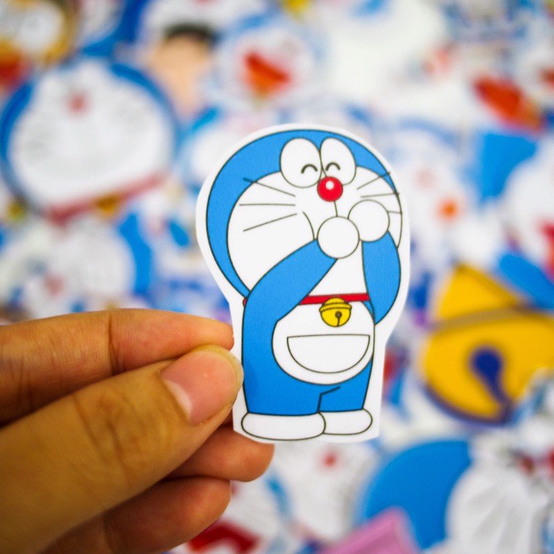 Hộp 100 Sticker hình dán Doraemon dán Laptop, Vali, Mũ bảo hiểm, Điện thoại, Xe máy