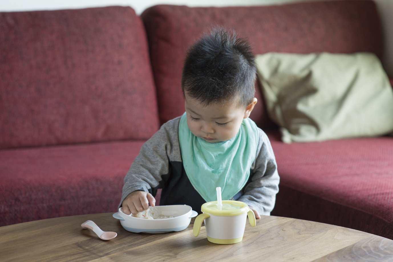 Khay ăn dặm TLI Richell Nhật Bản - bước 2 thiết kế hỗ trợ cho bé tập tự ăn | Baby