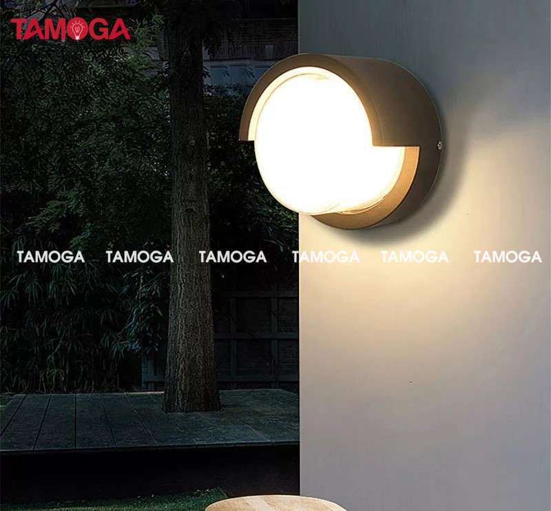 Đèn treo tường ngoài trời chống nước hình tròn TAMOGA TANKIA 1026