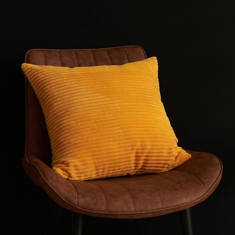 GỐI TỰA LƯNG TRANG TRÍ SOFA VẢI NHUNG GÂN SỌC CAO CẤP SBK192