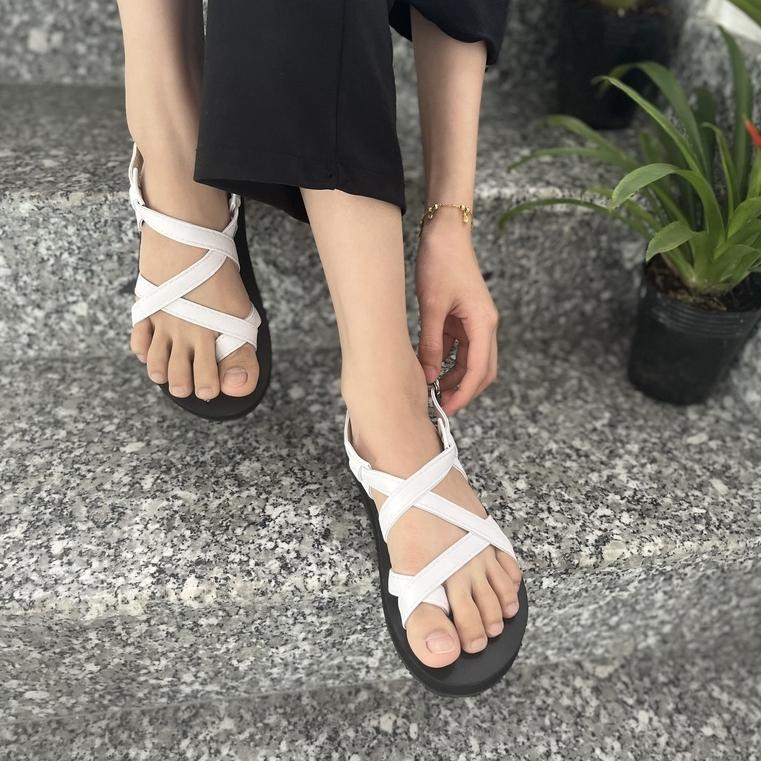 Giày sandal nữ và nam quai da trắng mờ đế lót da đen,size 34 đến 44