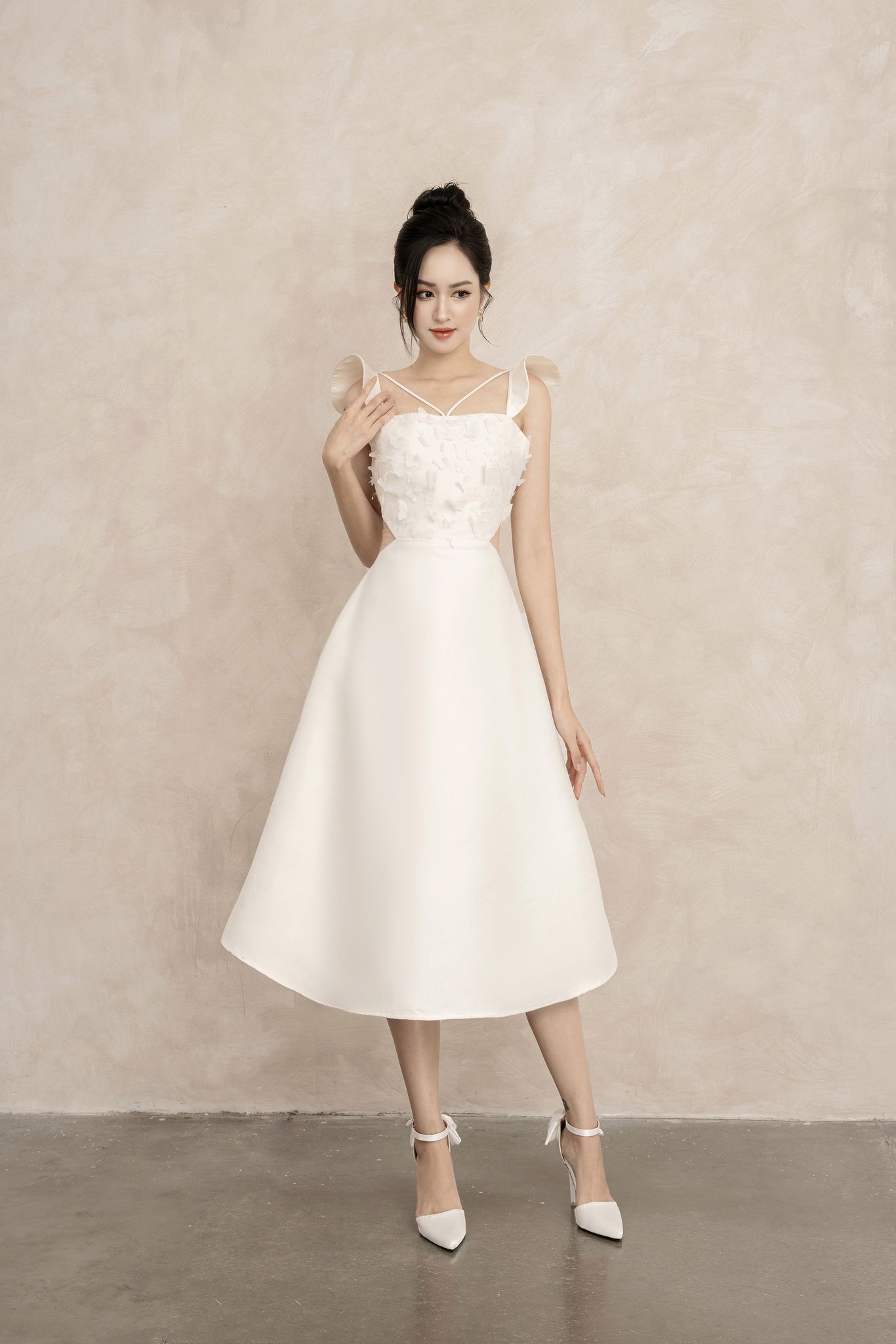 OLV - Đầm Kamari Cut Out Dress