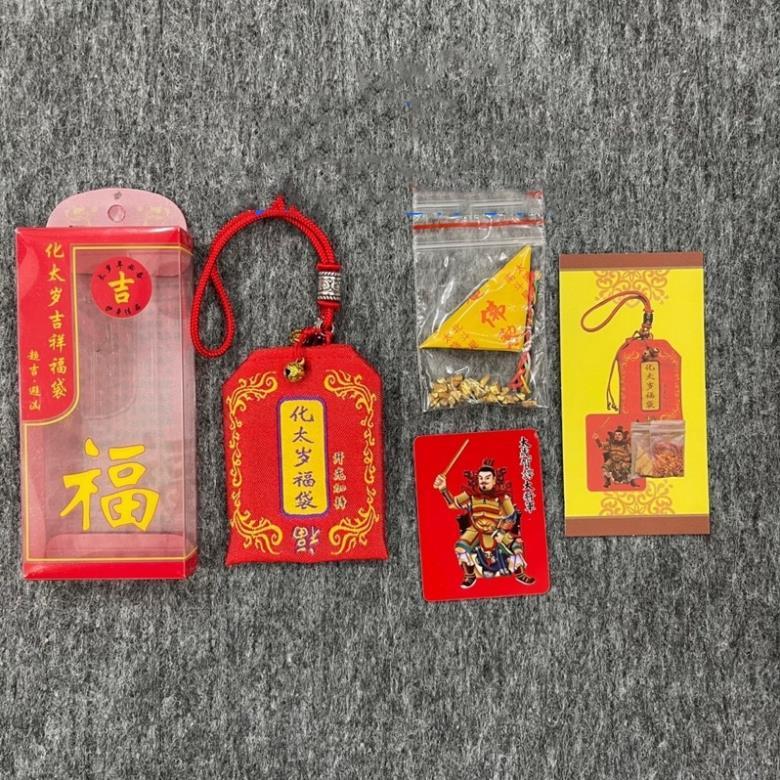Túi thái tuế may mắn giảm vận hạn - Hóa giải phạm thái tuế