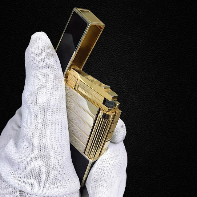 Vỏ Hột Quẹt Bật Lửa Upon D321V Họa Tiết Sơn Mài Đen Kẻ Ngang Đẹp Độc Lạ - Dùng Gas Đá Cao Cấp