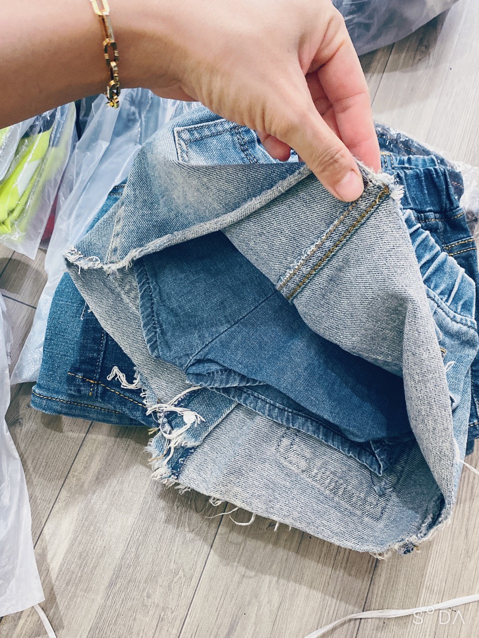 QUẦN GIÃ VÁY JEANS BÉ GÁI ( SALE )