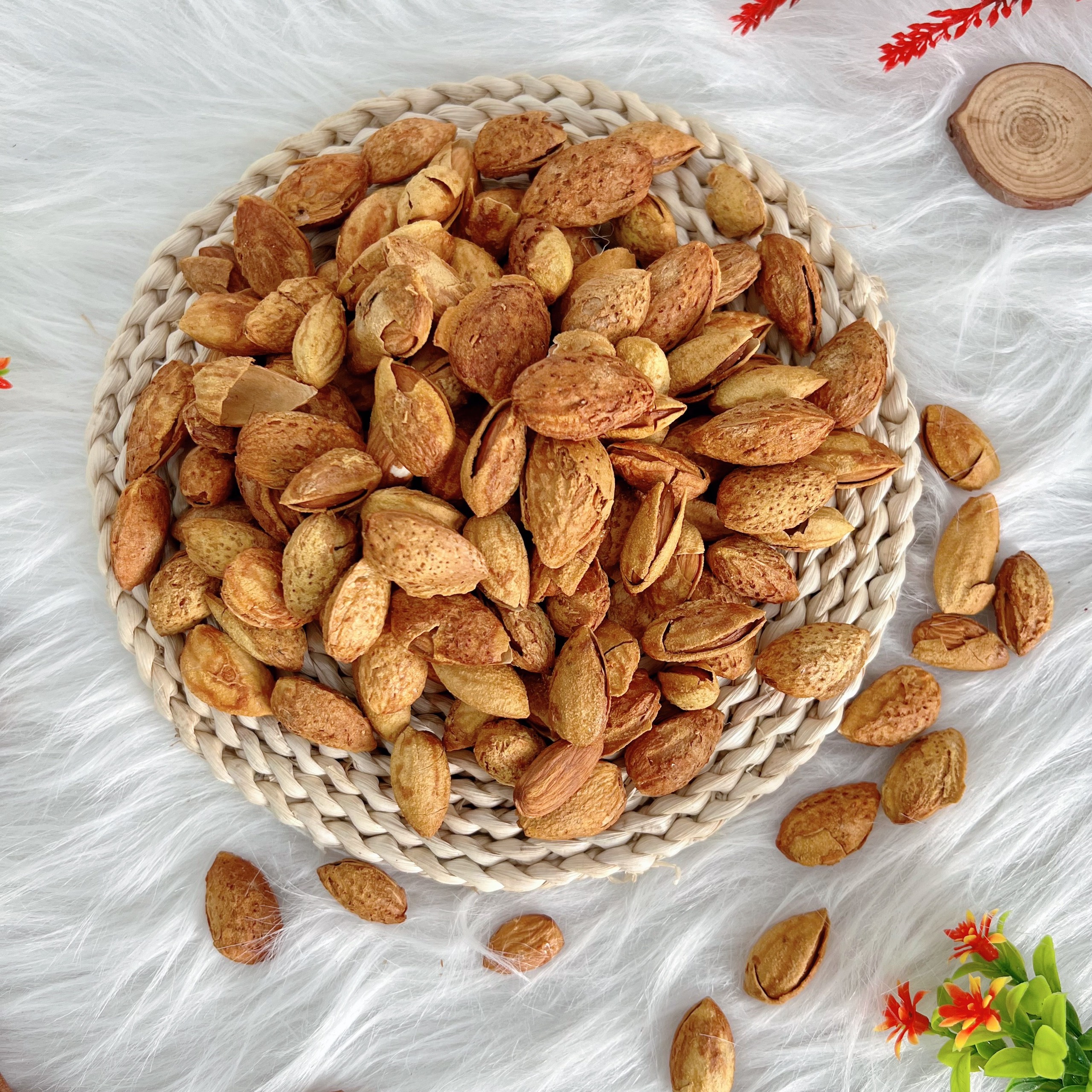 Hạnh Nhân Rang Bơ Vỏ Mỏng Gunuts, Hạt Hạnh Nhân Nhập Khẩu Mỹ Tốt Cho Tim Mạch Hộp 500g