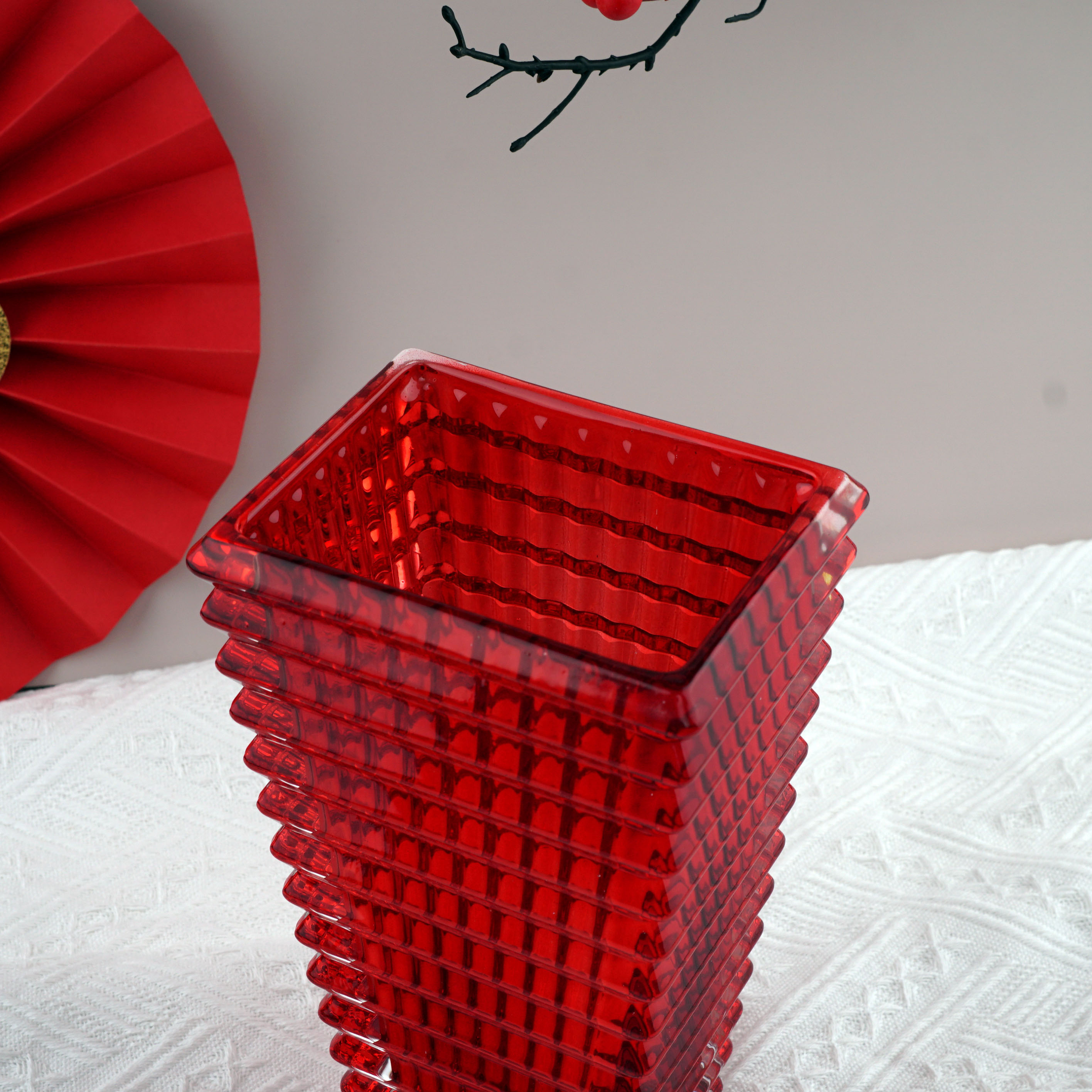 BÌNH HOA BH18D THỦY TINH CAO CẤP MÀU ĐỎ RUBY CAO 18CM
