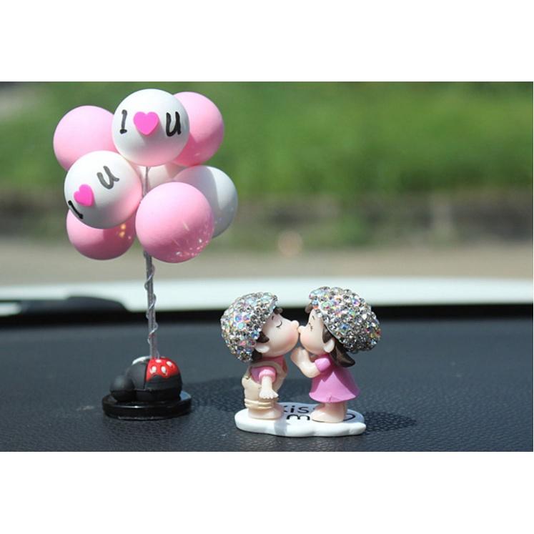 Set decor búp bê tình nhân trang trí taplo xe hơi cực xinh xắn.
