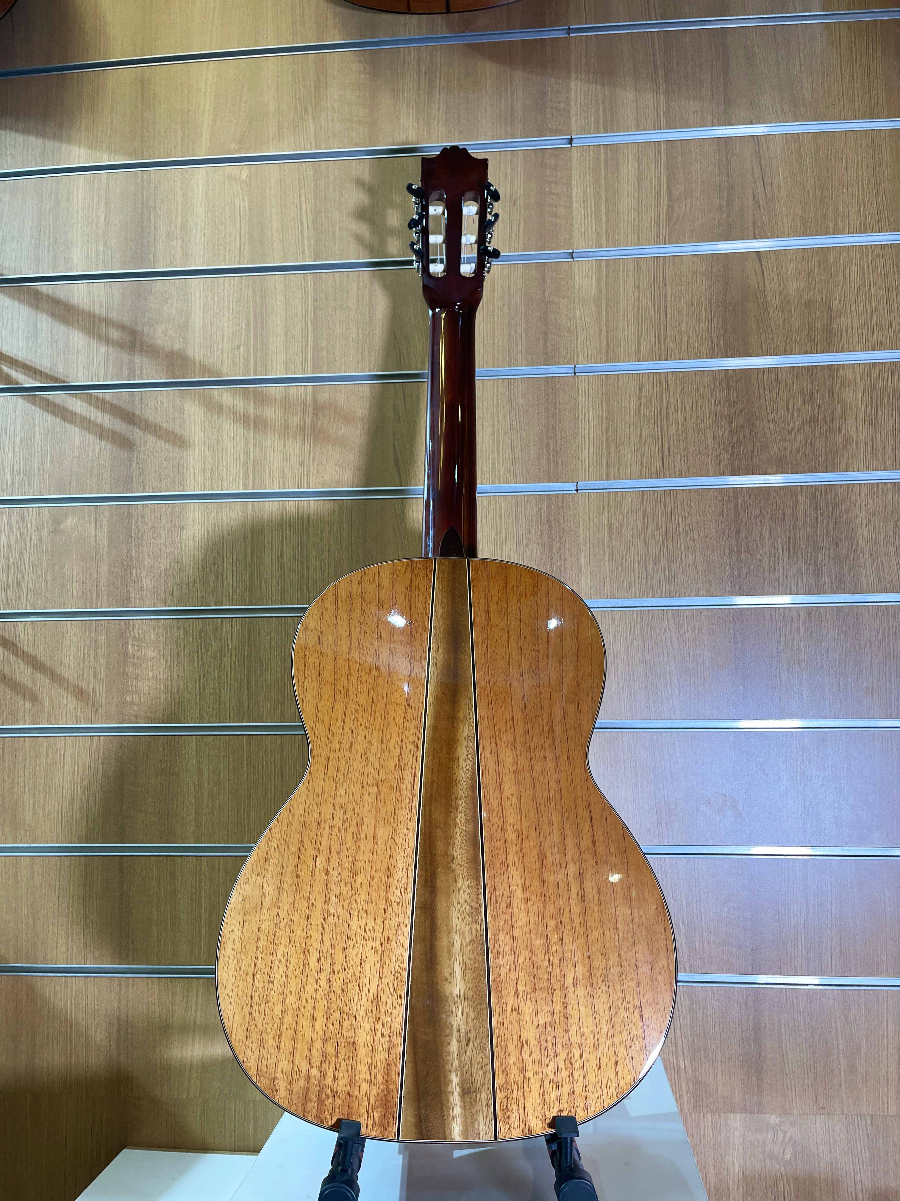 Đàn Guitar Classic C400C