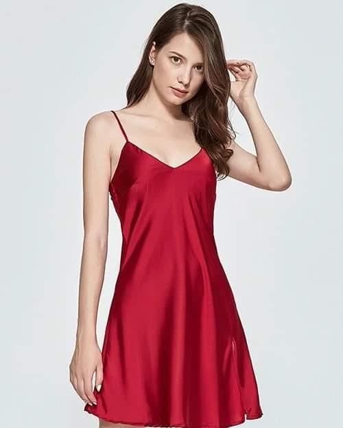 Hình ảnh [Rose Sleepwear] Váy ngủ lụa xẻ tà sexy tặng kèm quần chíp ren gợi cảm xinh xắn