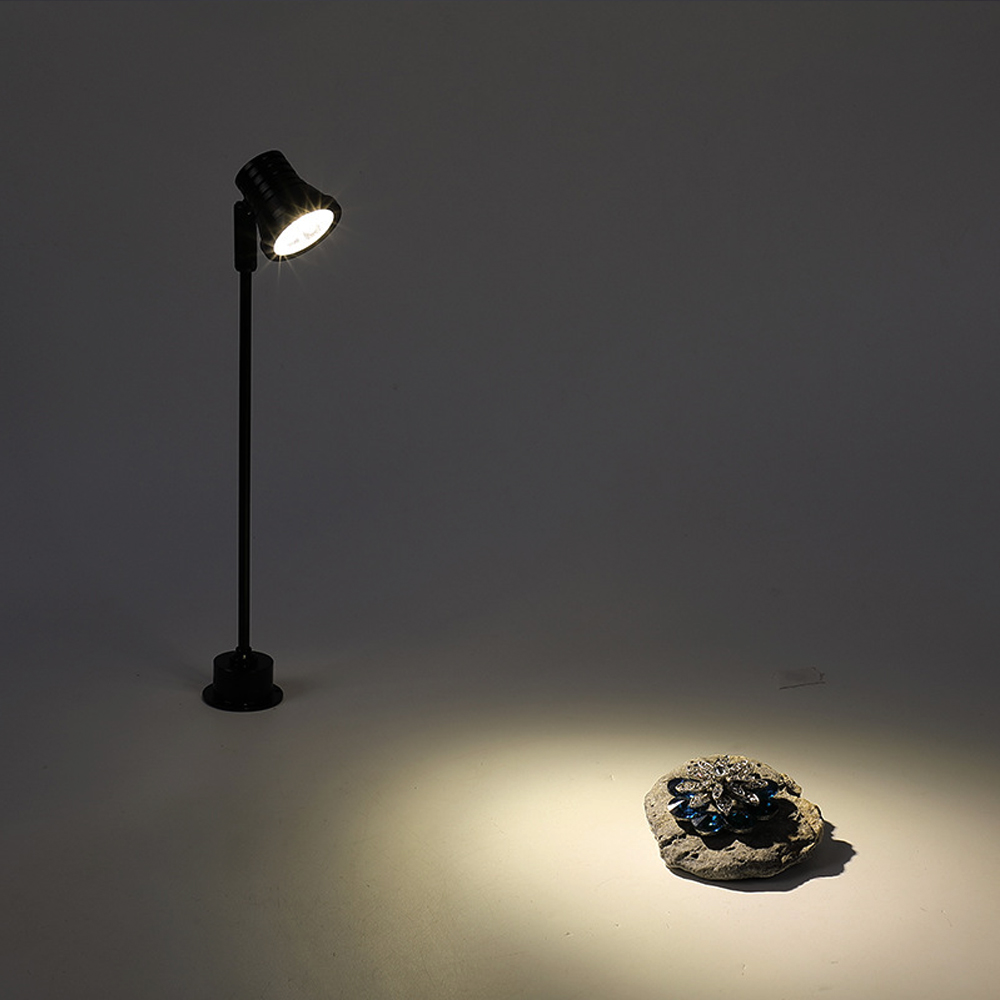 Đèn rọi Tủ kính trung bày sản phẩm 3 bóng Led 3W, Ánh sáng vàng chiếu điểm, Thân đèn Kim loại xoay 360°
