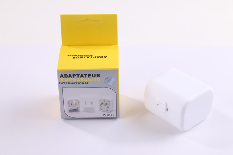 Ổ cắm nối đa năng D993 thích hợp với nhiều quốc gia - Tặng kèm quạt mini cắm cổng USB