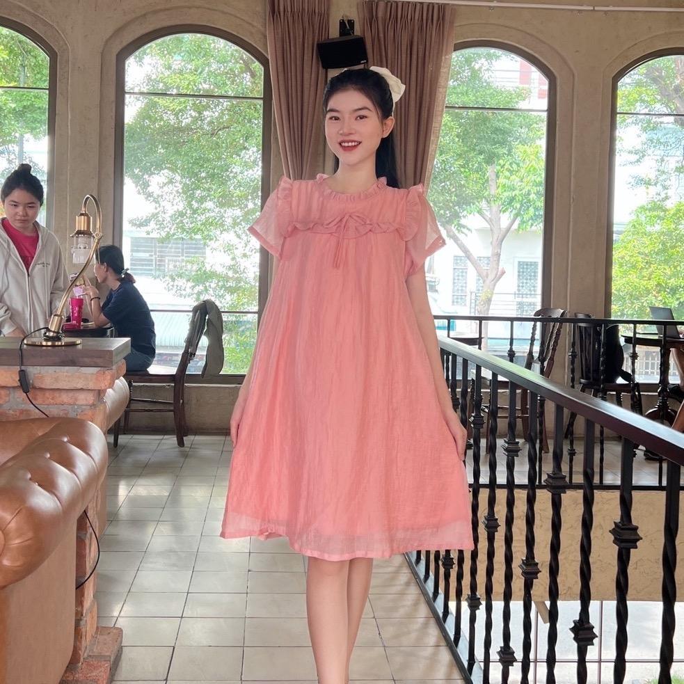 Đầm bầu tơ bèo quanh ngực đính nơ phom suông xinh xắn, đáng yêu - Xanh bơ