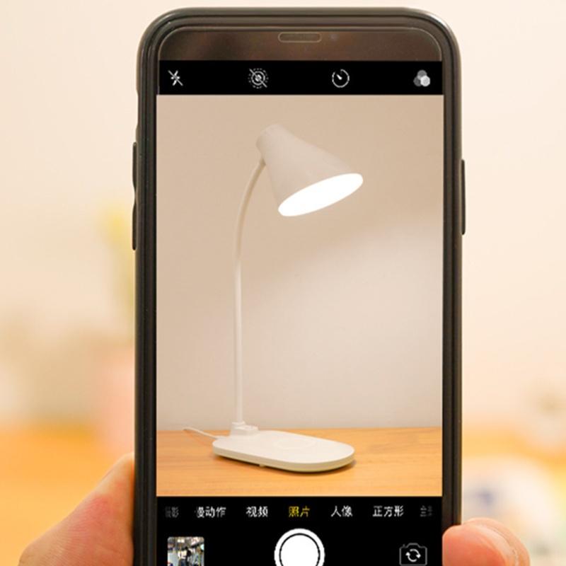 Đèn Để Bàn Không Dây Đa Năng Ba Màu