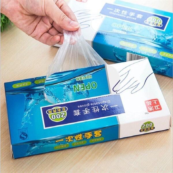 Hộp 200 chiếc găng tay nilon dùng 1 lần cho chị em