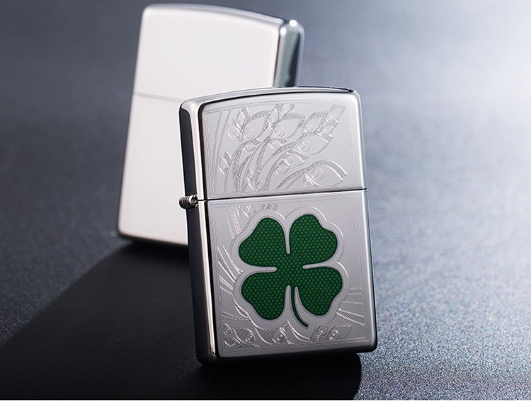 Bật lửa Zippo 24007 cỏ 4 lá măn máy
