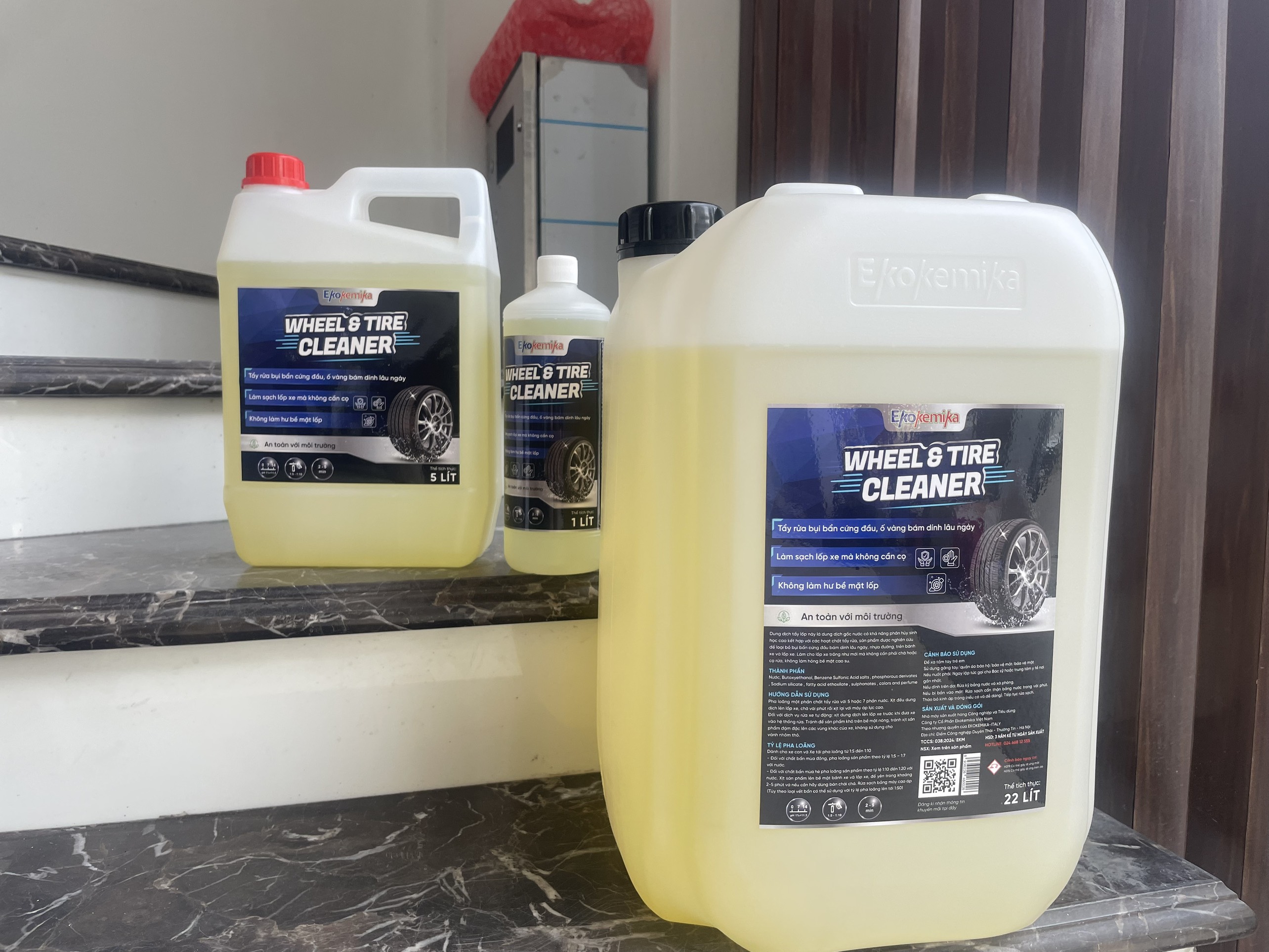 DUNG DỊCH TẨY LỐP XE EKOKEMIKA WHEEL&amp;TIRE CLEANER - 22L