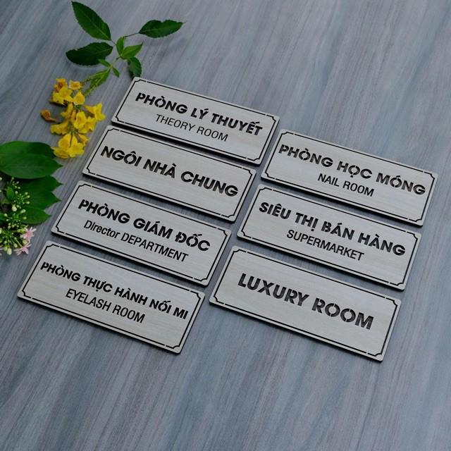 Tranh gỗ treo tường - Bảng gỗ trang trí khắc tên phòng F01 -CRN -01
