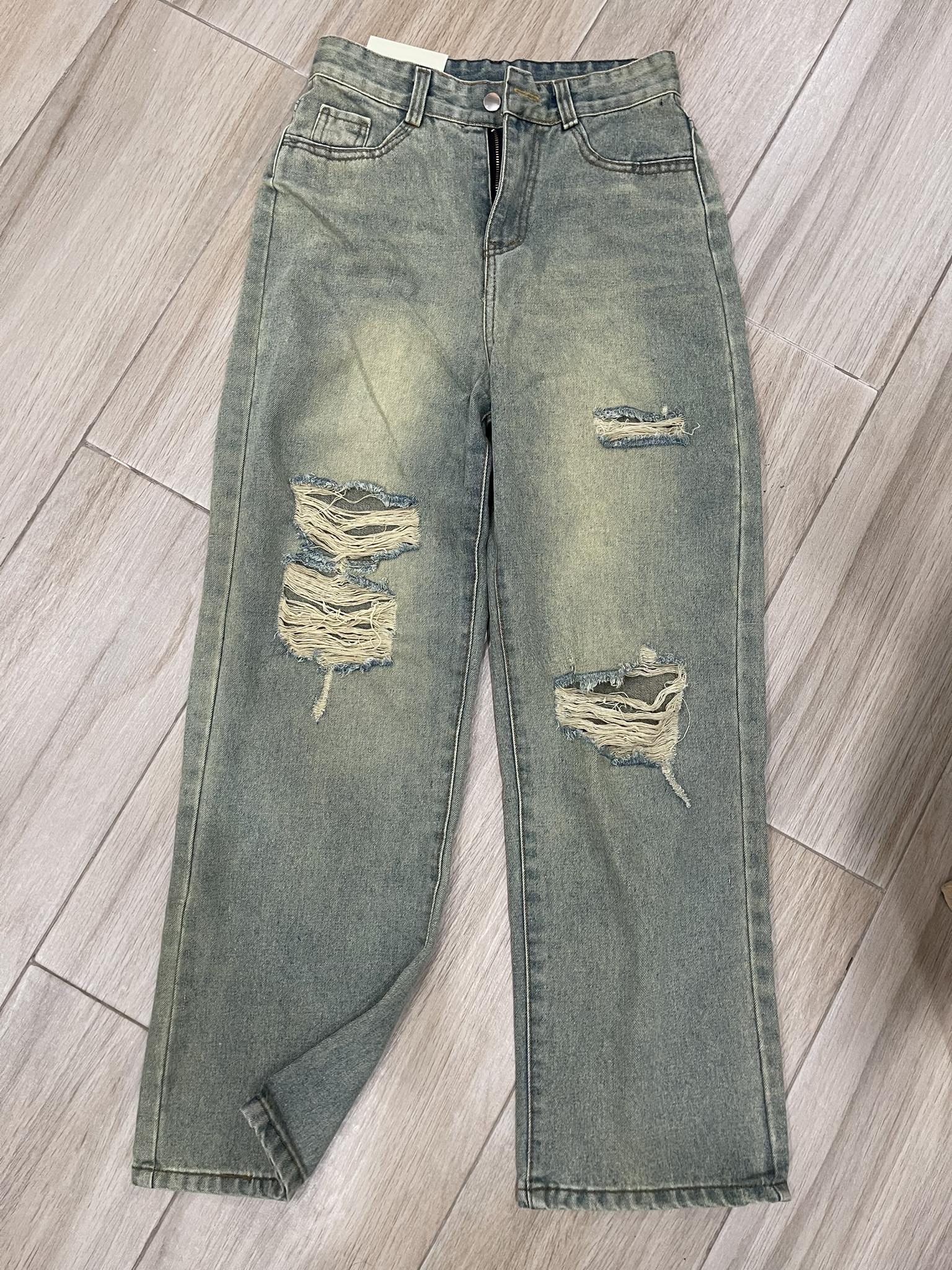 Set quần Jeans và áo sơ mi nữ siêu cá tính, hack dáng