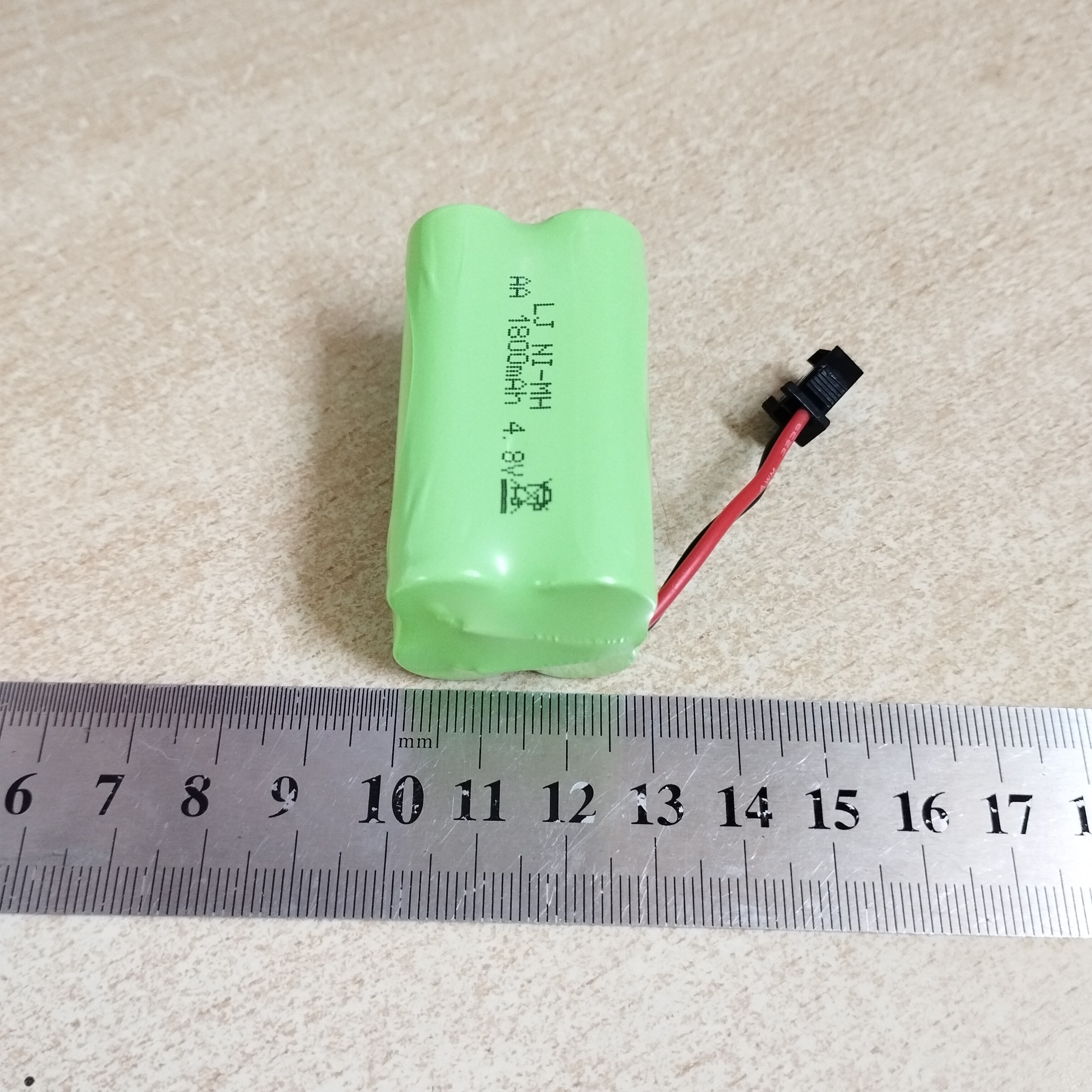 Pin sạc 4.8V dung lượng 1800mAh xếp vuông Jack SM càng cua đen