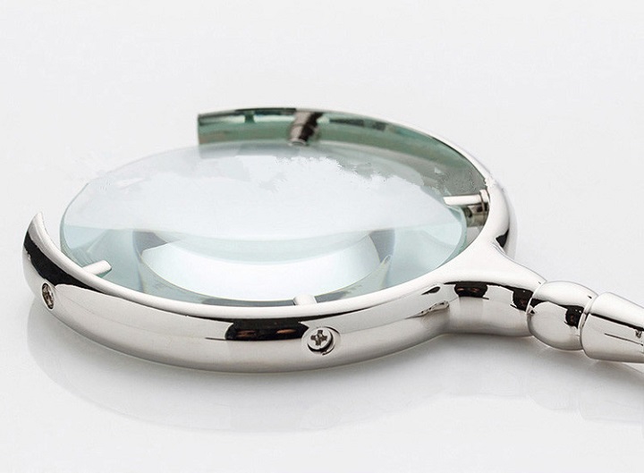 Kính lúp 60mm cầm tay phóng đại 8 lần