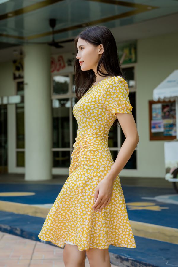 Váy xòe xếp bèo hoa cúc màu vàng EV21