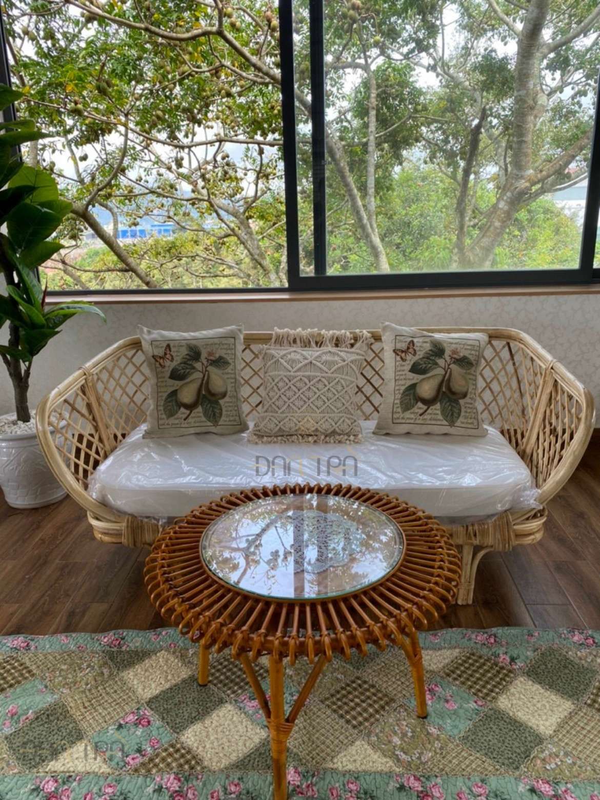 Ghế Sofa Mây Đan Caro Cổ Điển, Ghế Băng Mây Dài 100% Mây Tự Nhiên, Ghế Mây Decor Phòng Vintage - Xưởng Bàn Ghế Mây Tre ĐAN TRÀ