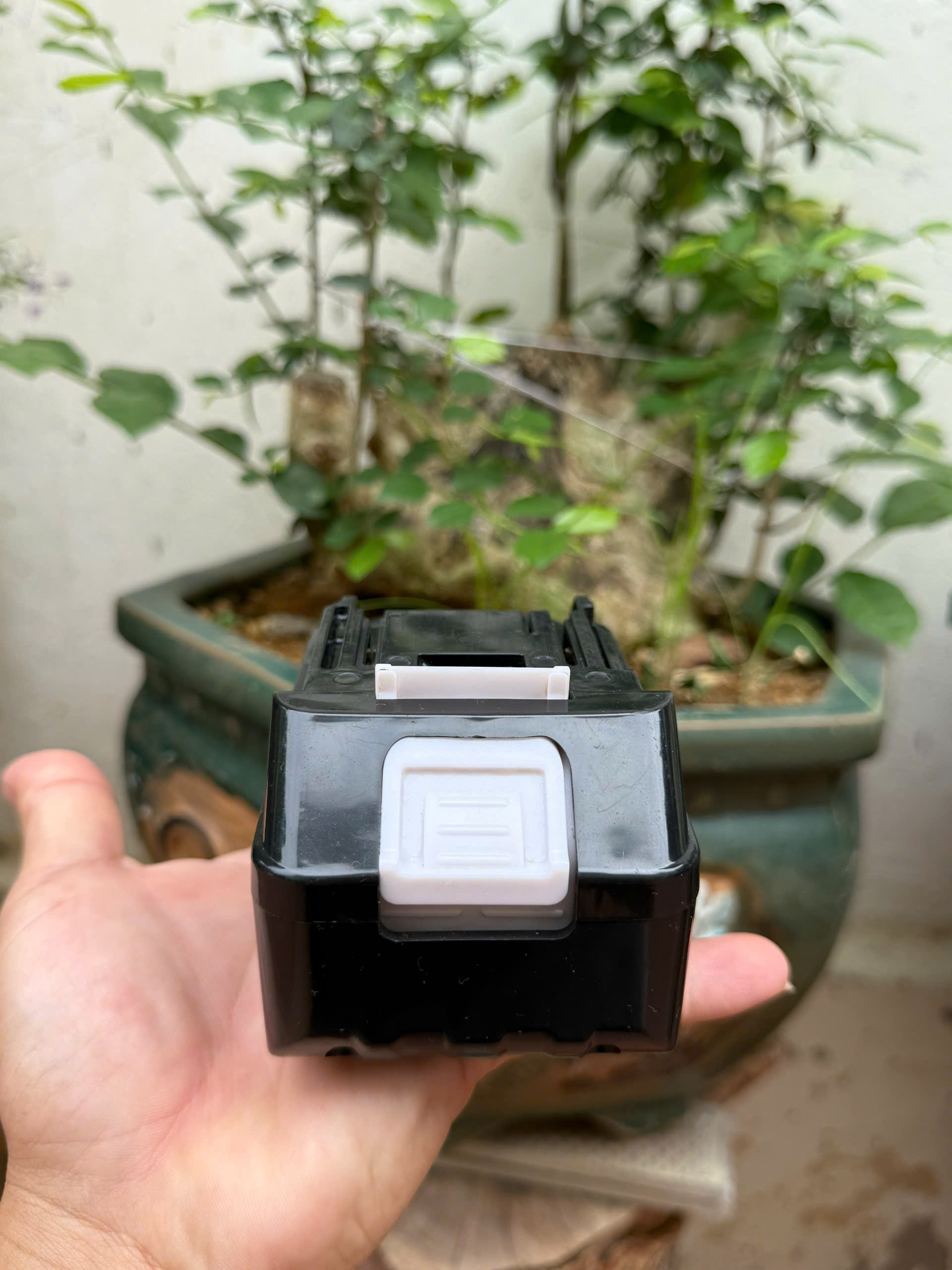 Pin máy cắt cỏ cầm tay dùng pin LAPUseᵰ pin dự phòng 10cell dung lượng 15000mAh - CHÂN PIN THÔNG DỤNG