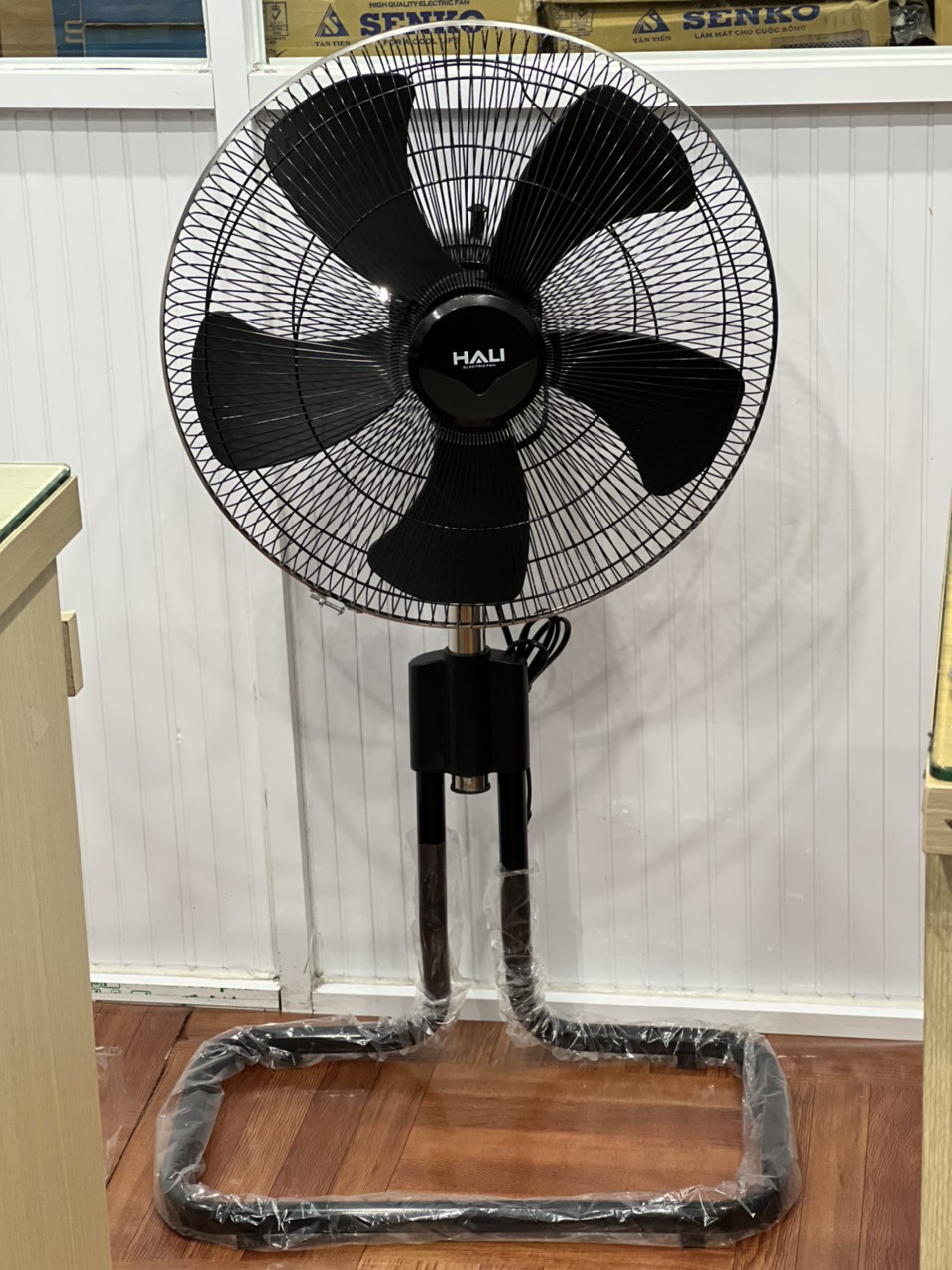 QUẠT SÀN LỬNG CÔNG NGHIỆP HALI LS199- 80W- CÁNH 450mm - Hàng chính hãng