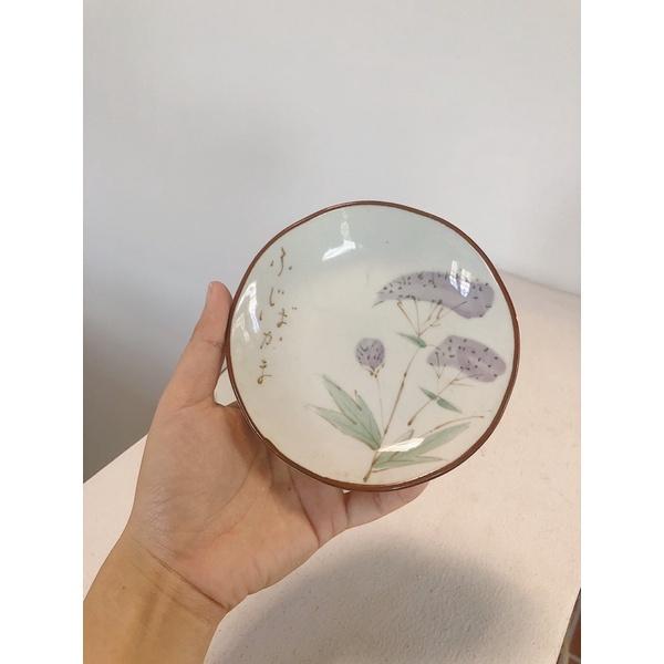 Dĩa chấm hoa viền nâu