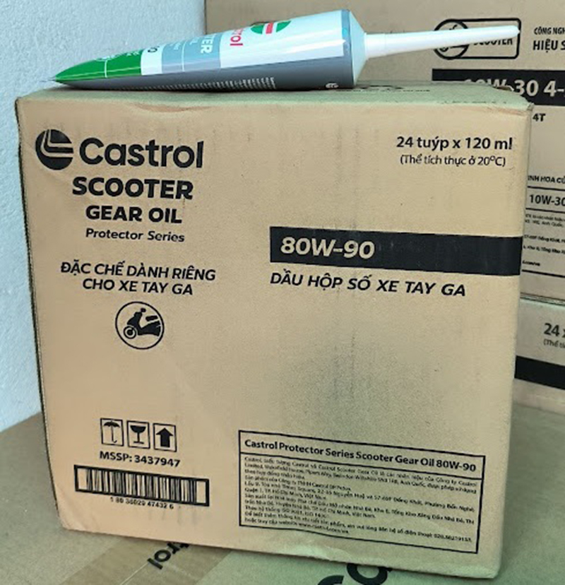 Combo 2 sản phẩm dầu nhớt động cơ cao cấp và dầu hộp số (dầu Lap) cho xe ga (Castrol Power1 Ultimate scooter 0,8L và Castrol scooter gear oil)
