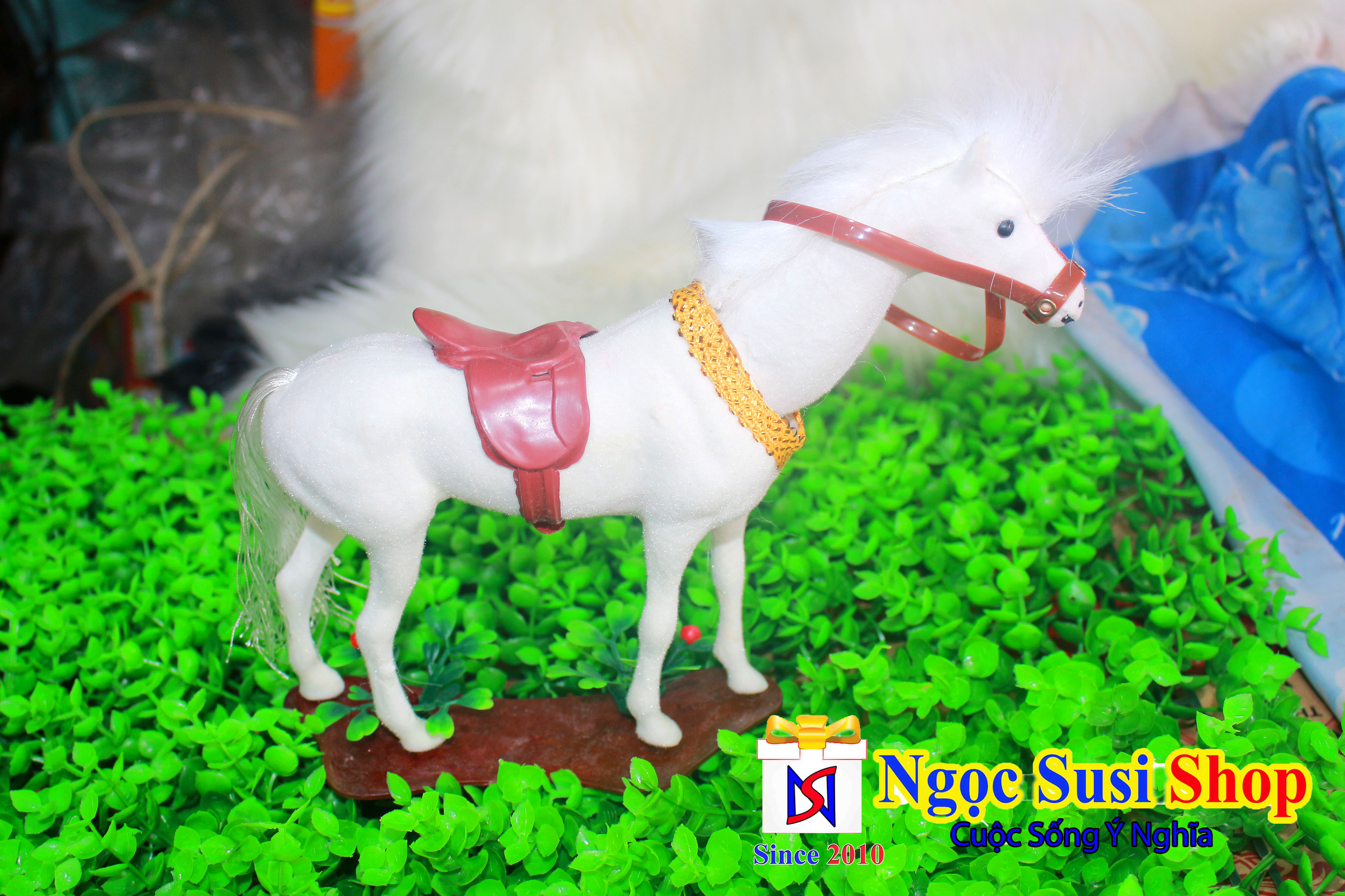 COMBO 2 NGỰA LẮC ĐẦU ĐỂ XE HƠI Ô TÔ PHONG THỦY - NGẪU NHIÊN MÀU