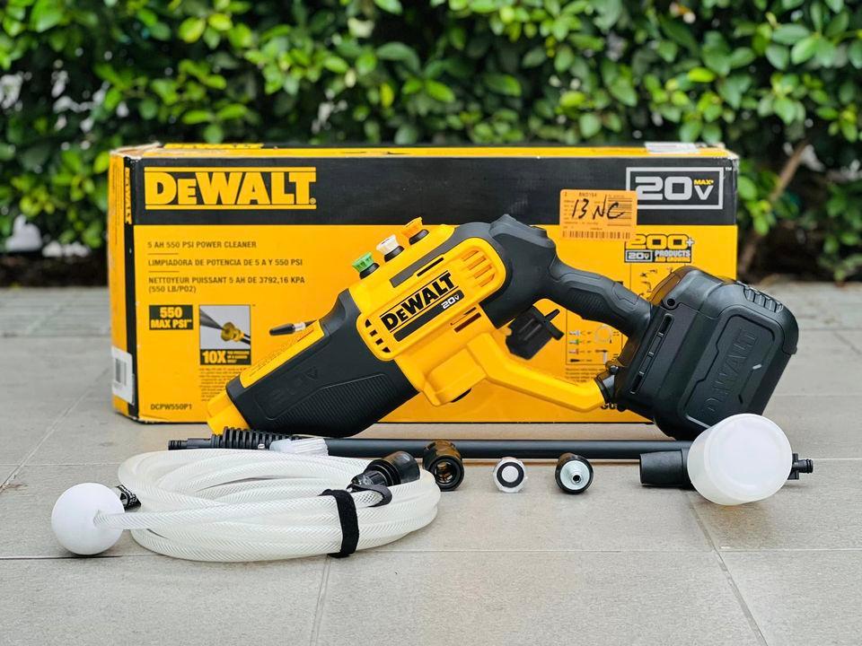 MÁY PHUN XỊT NƯỚC 20V DEWALT DCPW550B - HÀNG CHÍNH HÃNG