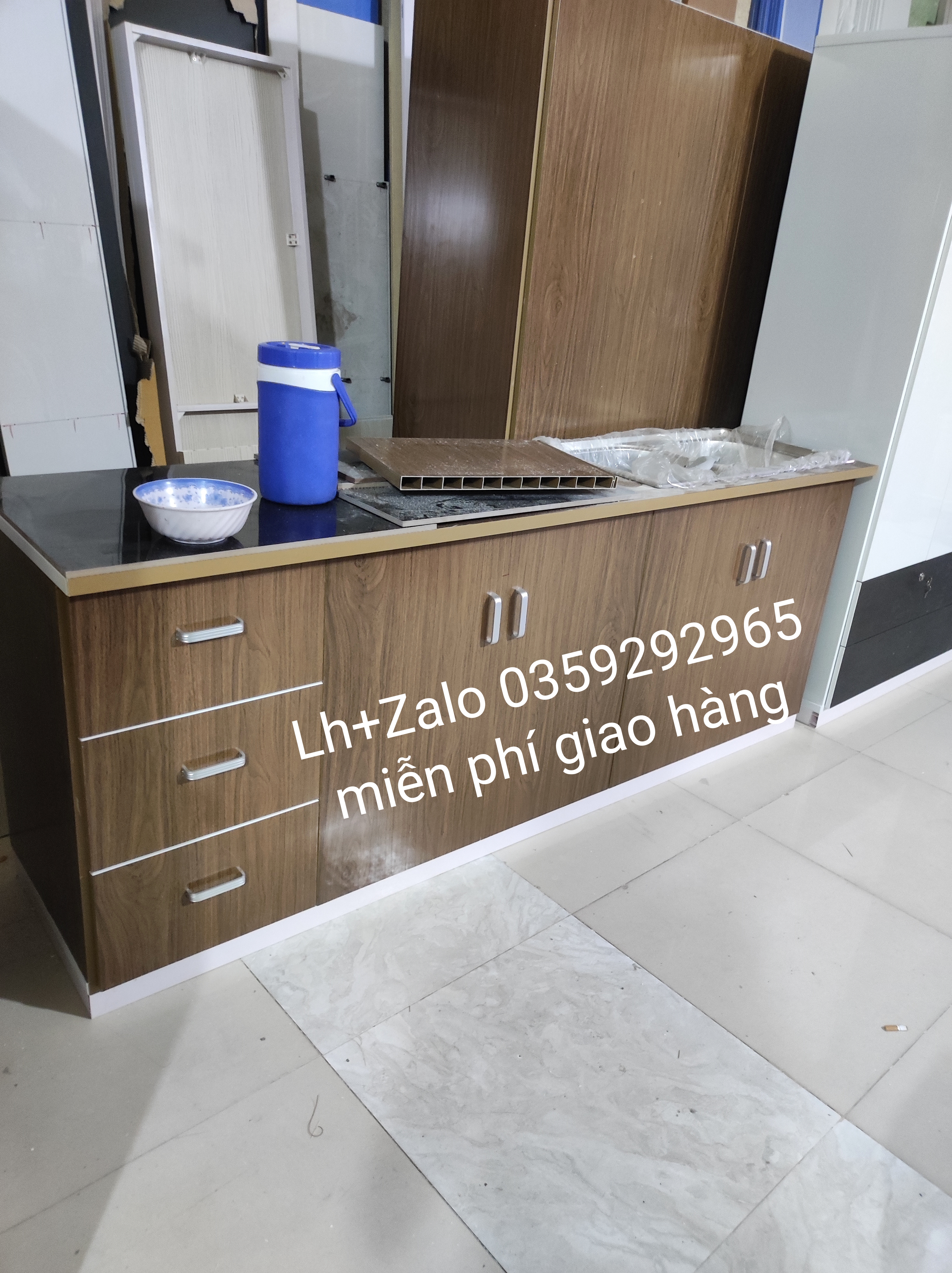 Tủ bếp mini nhựa đài Loan ốp mặt gạch sẵn bồn đôi