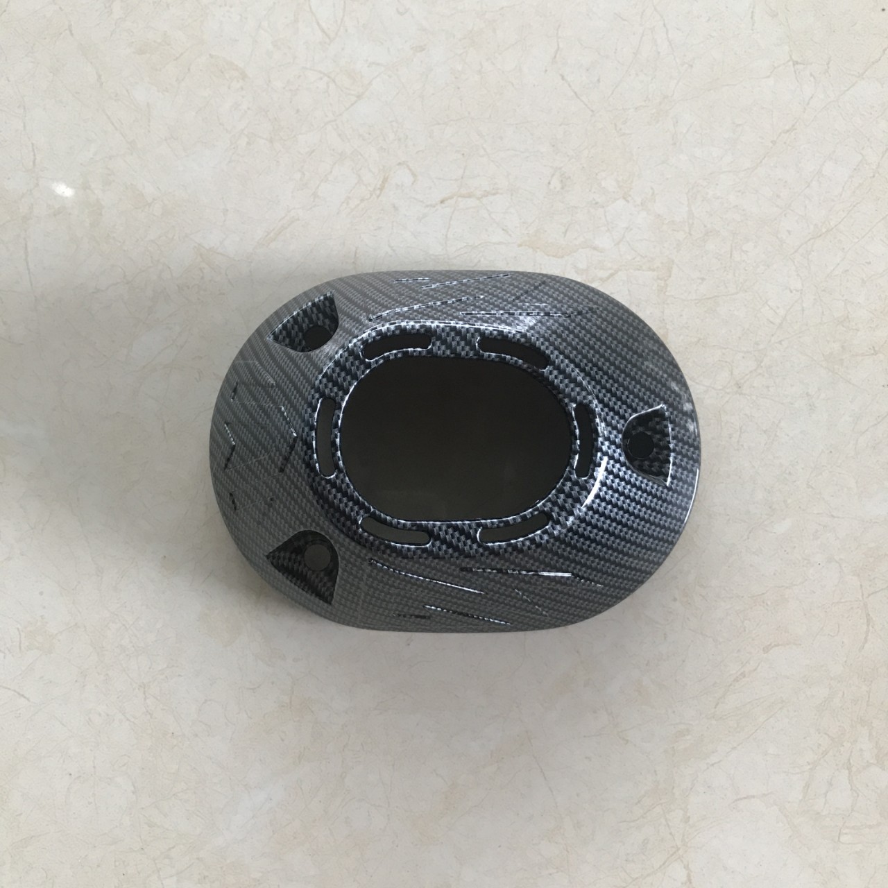 ỐP ĐUÔI PÔ DÙNG CHO XE VARIO 160 - VARIO 2022 2023 CACBON