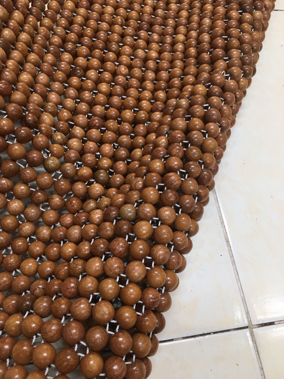 Chiếu Hạt Gỗ Hương Cao Cấp - Kích Thước 1,2mx1,9m hạt 1.2cm ( video , hình thật )