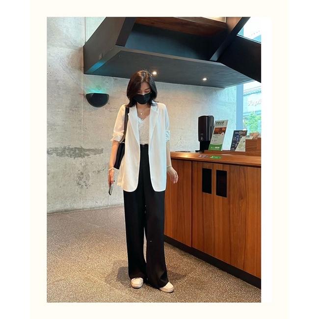 Áo vest blazer mỏng xẻ sườn có độn vai m130