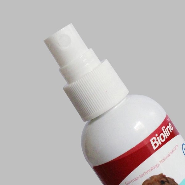 Chai xịt Bioline giúp thú cưng chó mèo vệ sinh đúng chỗ 50ml