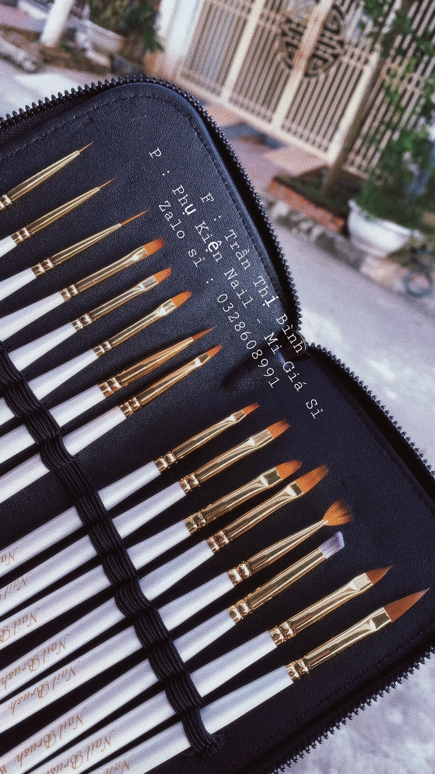 Set cọ 16 cây tặng kèm ví da