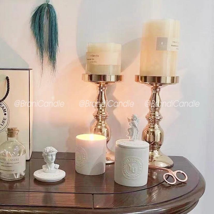 Nến thơm YuDream Candle nắp tượng hộp giấy đính nơ xinh xắn