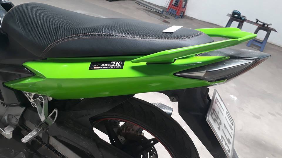 Sơn xịt Samurai Kurobushi - MÀU XANH LÁ CÂY Kawasaki K417