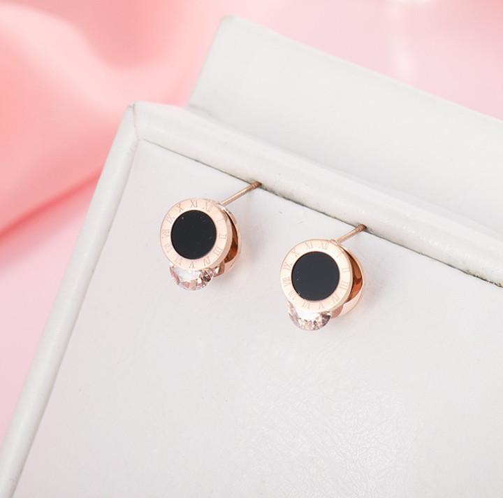 Bông Tai Hình Tròn Kẹp Viên Đá Titan Ko Đen Cao Cấp TT 2146 - TT 2146