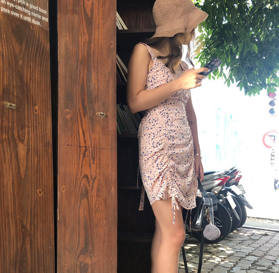 Đầm hoa dây nhún dọc NIAUI DRESS