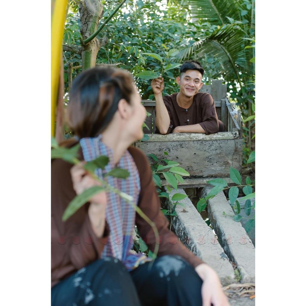 Bộ bà ba nâu nữ truyền thống vải lụa - Bộ nâu lụa nữ